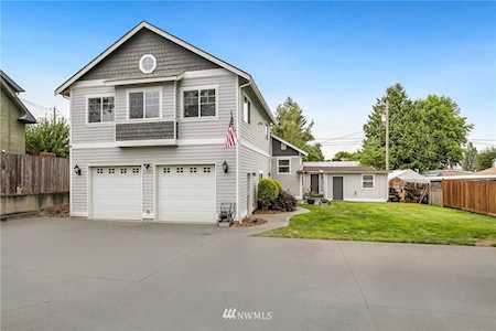 1407 Tyler St Tacoma, WA 98405