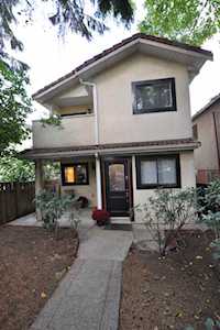 1747 E 8th Avenue Vancouver, BC V5N 1T7