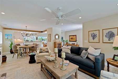 24721 La Vida Drive Laguna Niguel, CA 92677