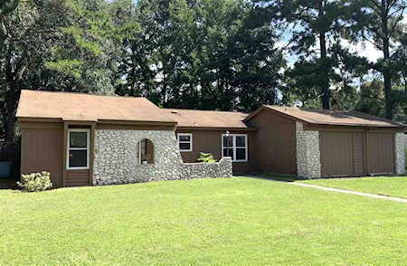 2132 Danshire Drive Tallahassee, FL 32308