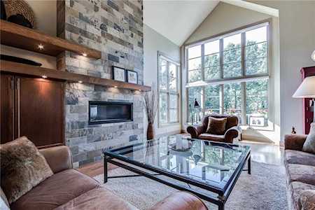 1359 69 Street SW #7 Calgary, AB T3H 3W8