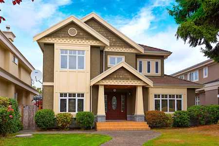 2609 W 22nd Avenue Vancouver, BC V6L 1M3