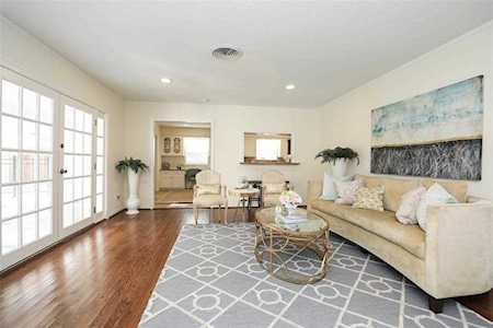 12327 Barryknoll Ln Houston, TX 77024