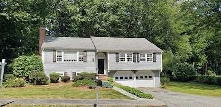 2 Hickory Lane North Reading, MA 01864