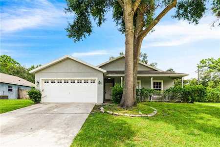 101 W Grossenbacher Drive Apopka, FL 32712