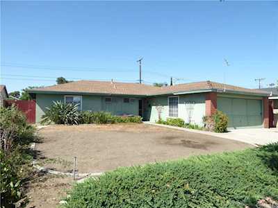 1809 W Saint Andrew Place Santa Ana, CA 92704
