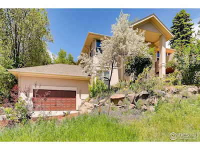 415 1st St Golden, CO 80403