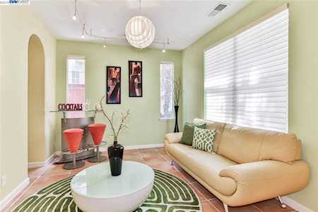 8233 Saturn Park Dr San Ramon, CA 94582