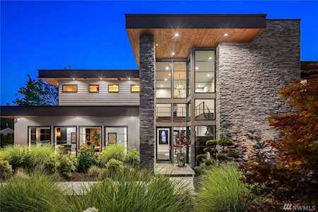 2819 92nd Ave NE Bellevue, WA 98004