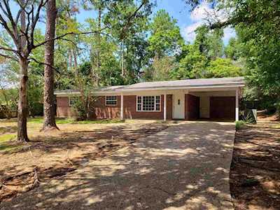 1900 Honeysuckle Lane Tallahassee, FL 32304