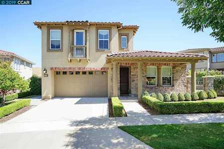 5425 Waterlily Dr San Ramon, CA 94582