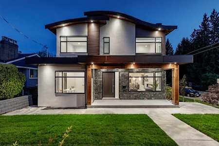 405 E Keith Road North Vancouver, BC V7L 1W1