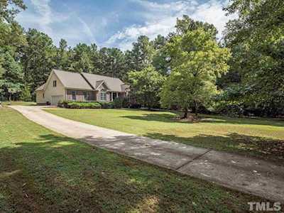 113 Beechwood Drive Youngsville, NC 27596