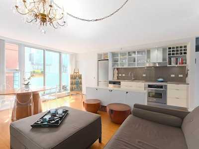 168 Powell Street #805 Vancouver, BC V6A 0B2