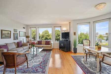 492 Beacon St #34 Boston, MA 02115