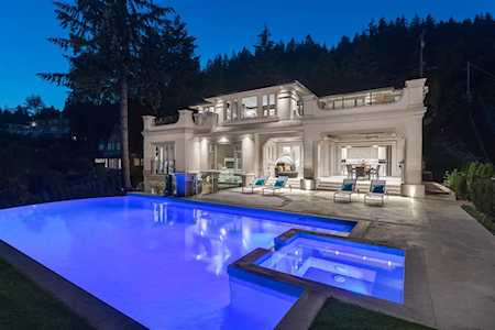 1095 Crestline Road West Vancouver, BC V7S 2E3