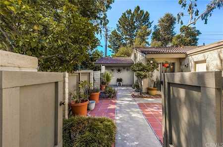 5652 E Vista Del Cerro Anaheim Hills, CA 92807