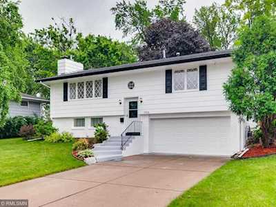 3108 Edgemere Avenue Saint Anthony, MN 55418