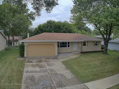 1110 Laurel Dr Aurora, IL 60506