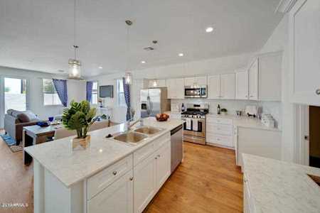 3218 W Glendale Avenue #20 Phoenix, AZ 85051