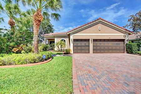 117 Bella Vista Way Royal Palm Beach, FL 33411