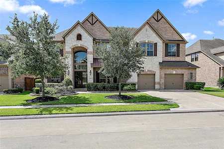 18905 N Bee Cave Springs Circle Cypress, TX 77433