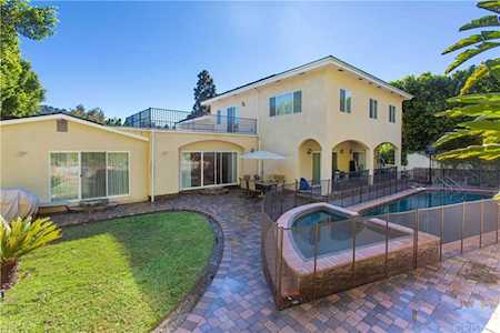 11327 Dona Pegita Drive Studio City, CA 91604