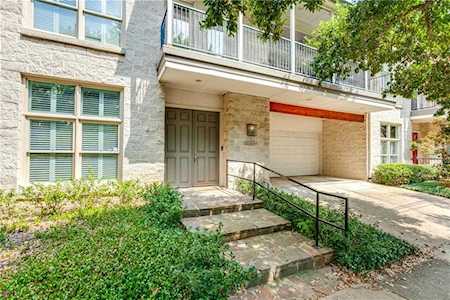 4220 Douglas Avenue Dallas, TX 75219