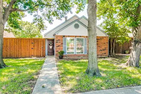 913 Sugarberry Drive Coppell, TX 75019