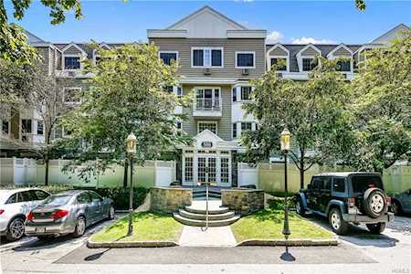500 Pondside Dr #2K Greenburgh, NY 10607
