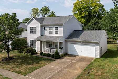 4815 Oak Pointe Dr Louisville, KY 40245