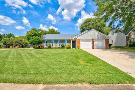 6200 Skylight Dr Bartlett, TN 38135