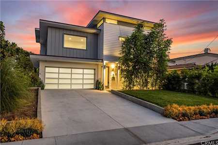 1540 Curtis Avenue Manhattan Beach, CA 90266