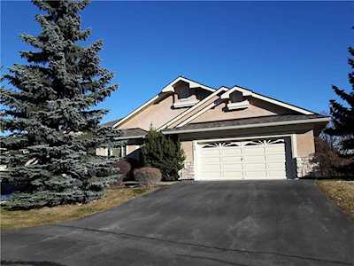 143 Country Club Lane Rural Rocky View County, AB T3R 1G2