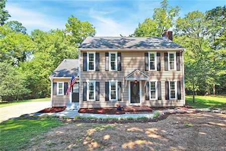 7001 Cool Springs Ln Charlotte, NC 28226