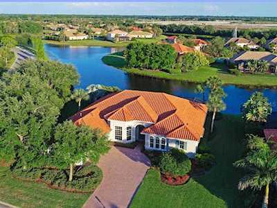 9932 Portside Terrace Bradenton, FL 34212