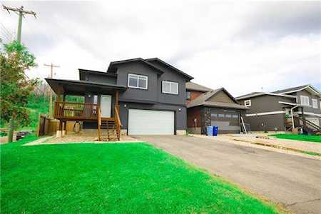7103 BULYEA Avenue Fort Mcmurray, AB T9H 5J6