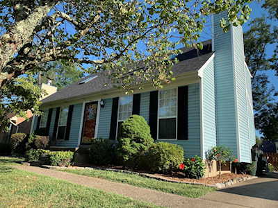 9402 Talitha Dr Jeffersontown, KY 40299
