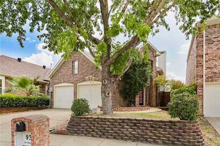 934 Ivyglen Court Lewisville, TX 75067