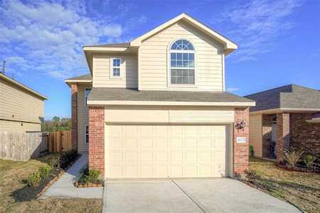16722 Highland Villa Ln Humble, TX 77396