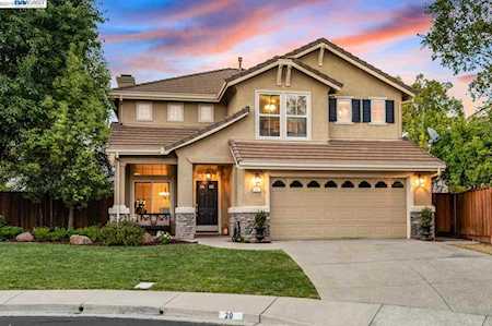 20 Blackstone Hollow Ct Danville, CA 94506