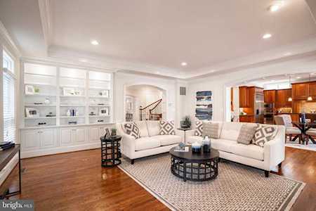 2160 Royal Lodge Dr Falls Church, VA 22043