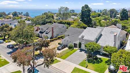 15268 De Pauw Street Pacific Palisades, CA 90272