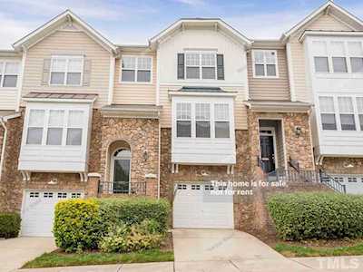 5704 Cameo Glass Way Raleigh, NC 27612