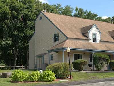 35 Kennedy Dr #35 Chelmsford, MA 01863