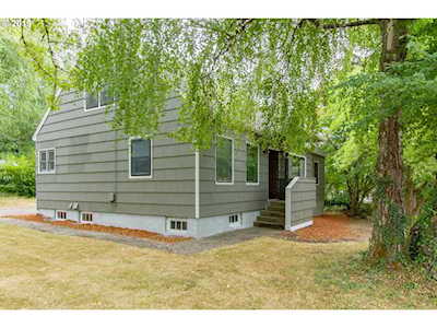 225 SW Carson St Portland, OR 97219
