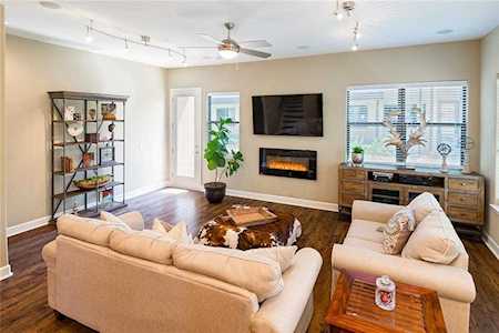 1717 Annex Avenue #604 Dallas, TX 75204
