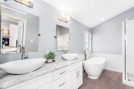 1718 S Clear Creek Pl Danville, CA 94526
