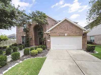 2501 W Still Bay St Pearland, TX 77584