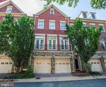 5219 Brawner Place Alexandria, VA 22304